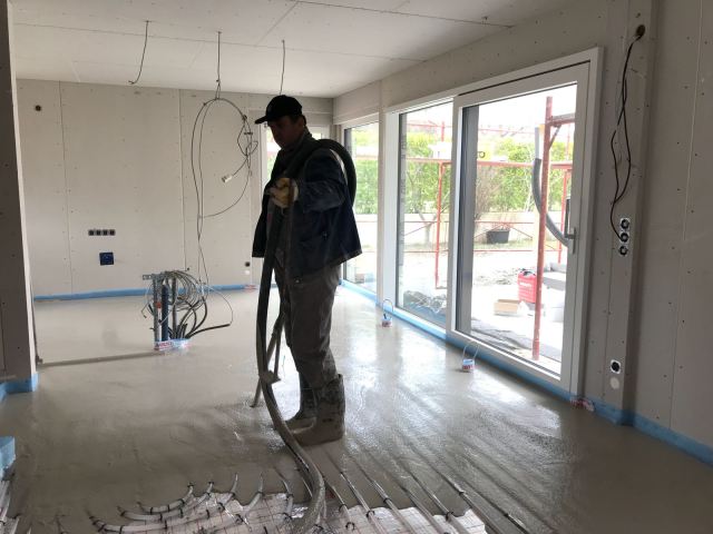 91615456-fb4b-4c6b-a2ec-8c9f8ef22eb6